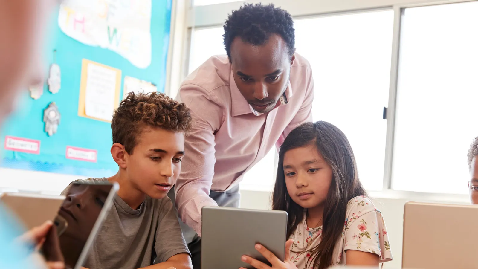 How AI Tutors, Personalized Learning Platforms, and Skills-Based Credentials Are Replacing Traditional Education