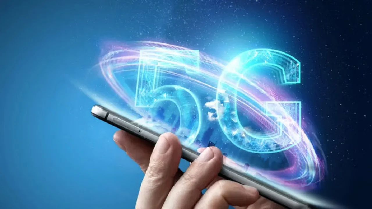 Malawi moves to cut smartphone taxes
