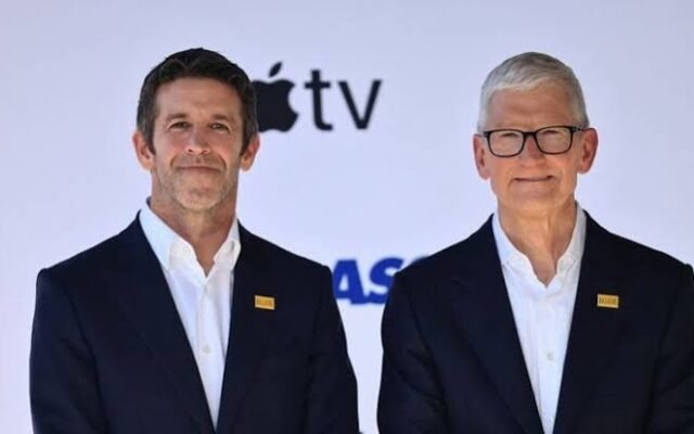 Apple CEO John Ternus Faces AI Test as Siri Overhaul and Foldable iPhone Take Center Stage