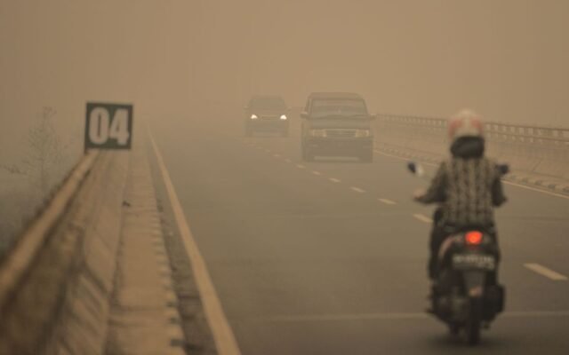 Indonesia Faces Worst Wildfires in 11 Years as West Kalimantan Haze Spreads Across Southeast Asia