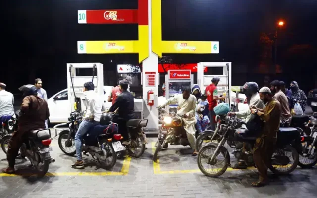 Pakistan Cuts Petrol by Rs1.49, Diesel by Rs2.73 Per Litre in Second Straight Reduction