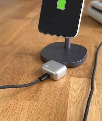 The Self-Unplugging Charger Going Viral on TikTok, and What's Actually Behind It