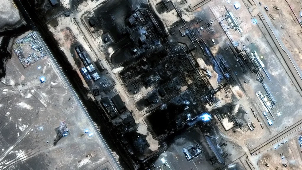 Satellite Images Show Extent of Damage to Saudi Arabia's Oil Pipeline That Bypasses Strait of Hormuz
