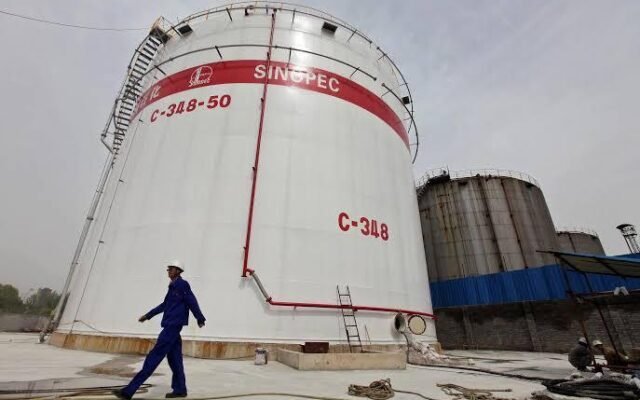 China's October Fuel Export Freeze Threatens to Squeeze Supplies Across Asia