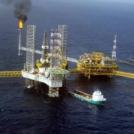 Nigeria's Active Oil Rigs Climb Past 70 as Tinubu Pushes Operators on Compliance and Accountability